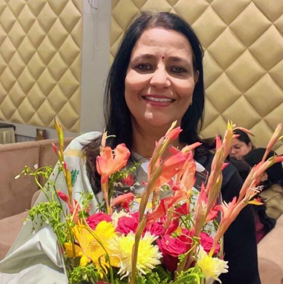 Dr. MoniKa Jain